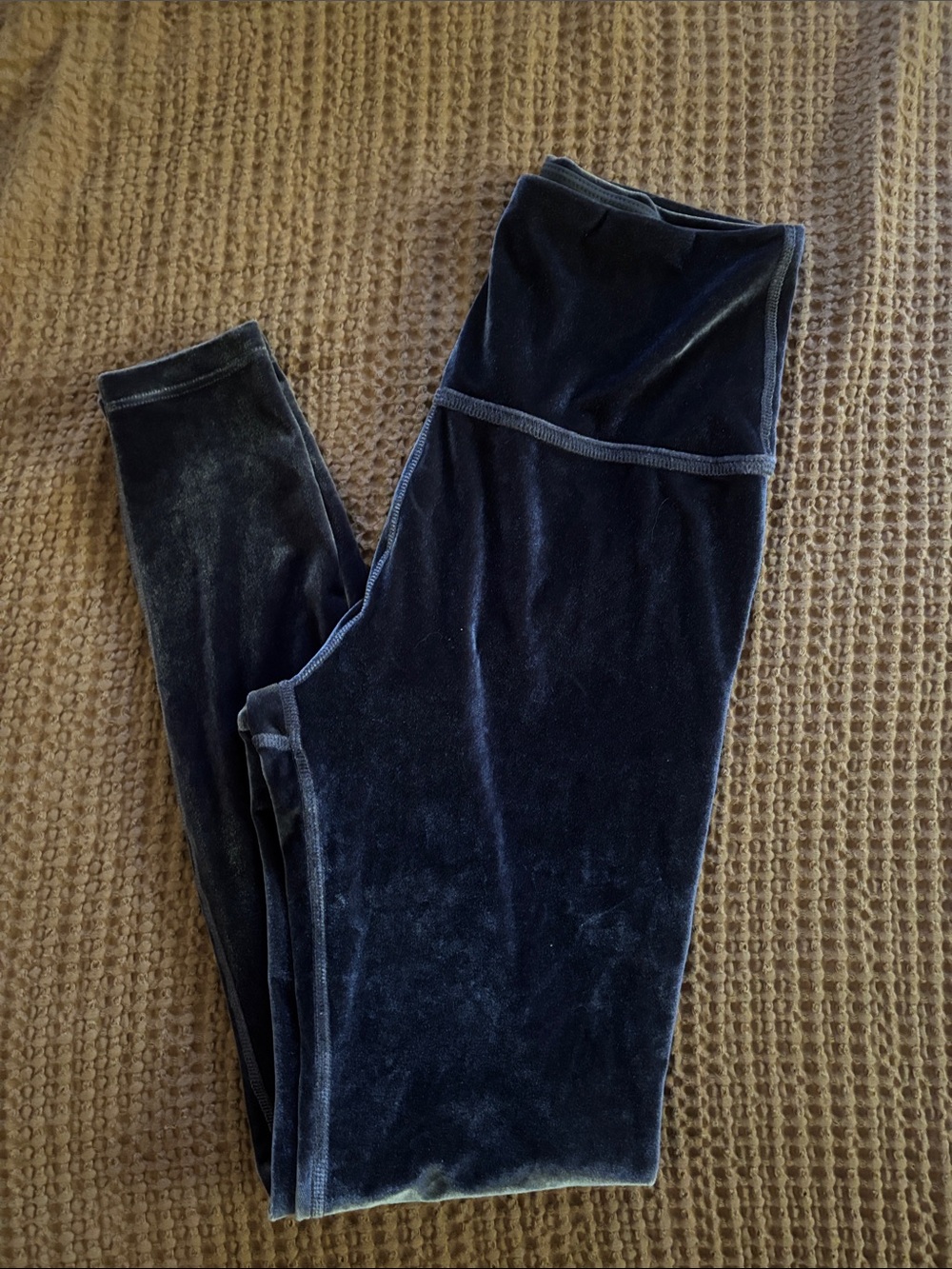 Beyond Yoga Velvet Leggings in Navy Blue